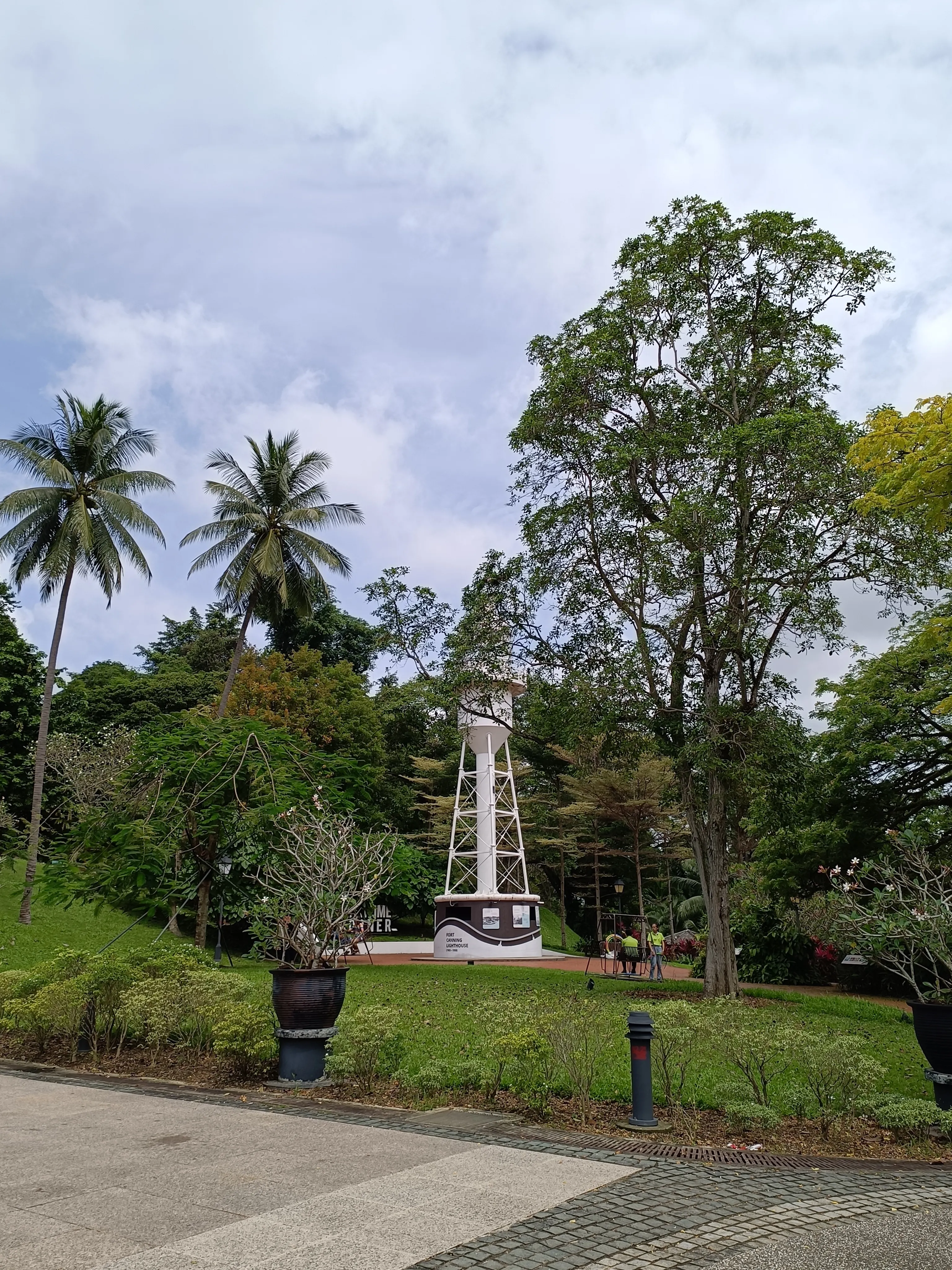 fort-canning-lighthouse.jpg